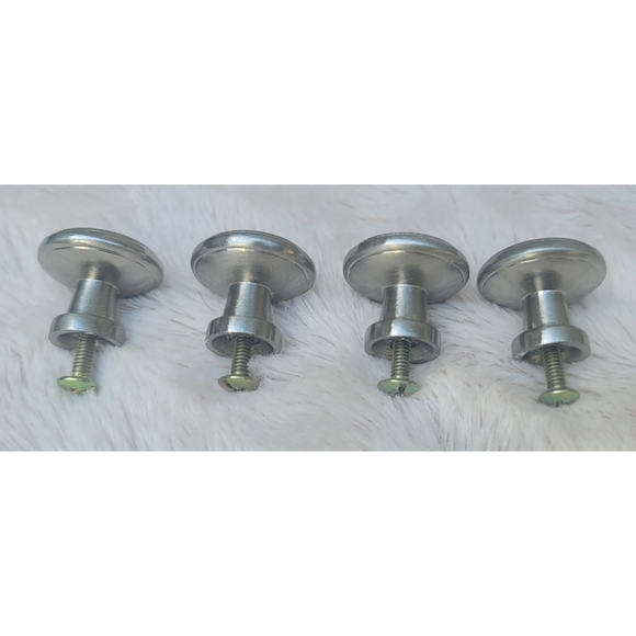 Set of 4 cabinet hardware silver knobs - Picture 8 of 16
